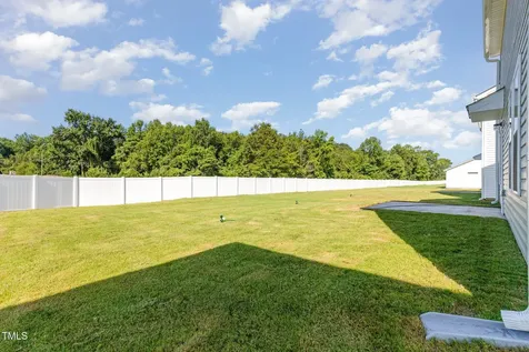 17 W Emily Gardens Drive Selma NC 27576