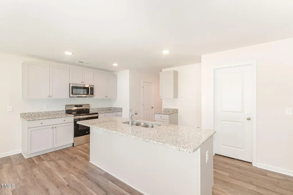 25 W Emily Gardens Drive Selma NC 27576