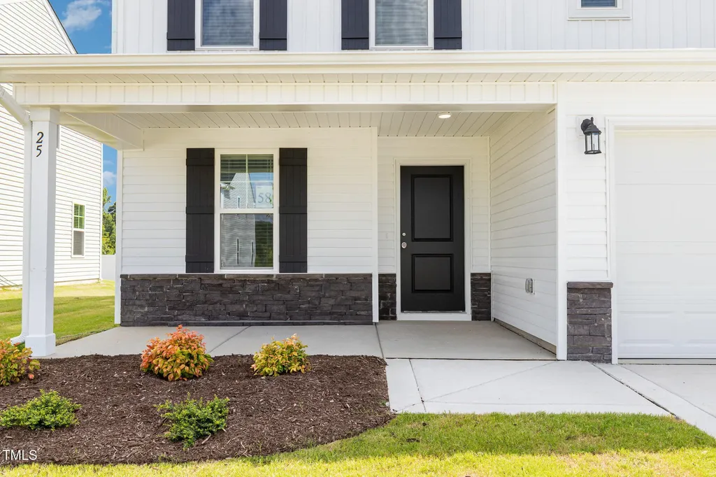 25 W Emily Gardens Drive Selma NC 27576