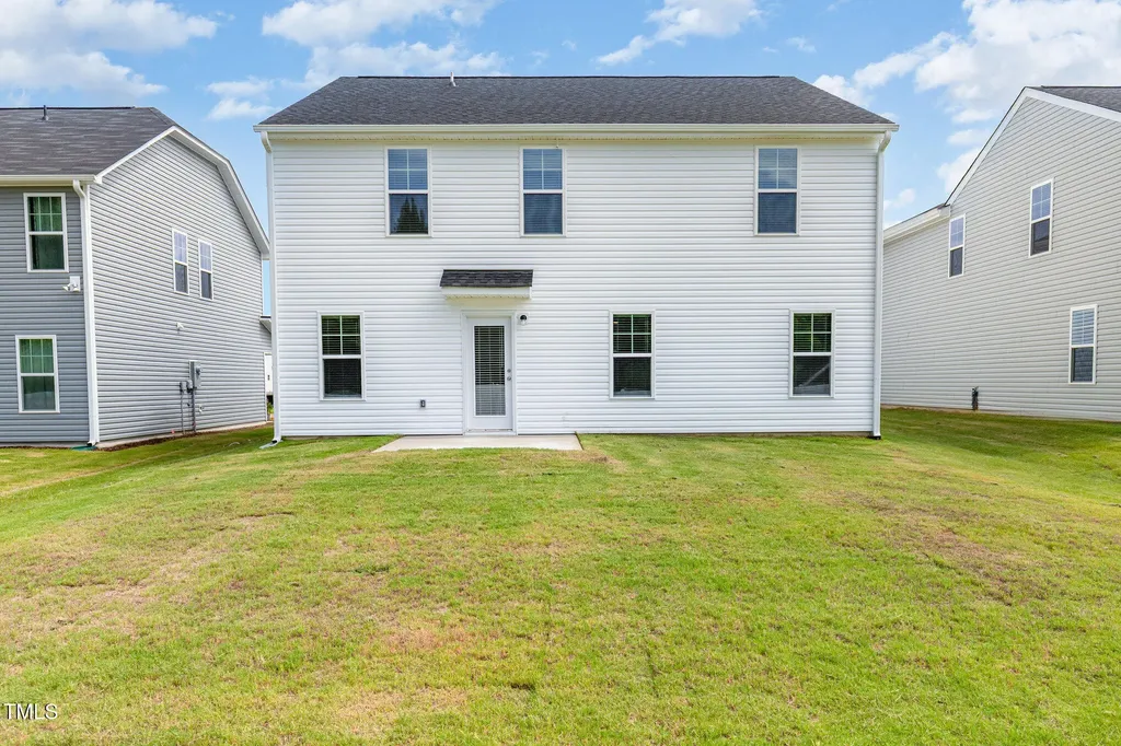 25 W Emily Gardens Drive Selma NC 27576