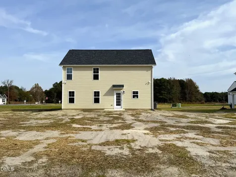 100 Twin Pines Court La Grange NC 28551