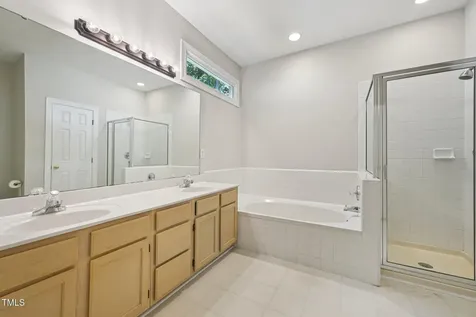 316 Trafalgar Lane Cary NC 27513