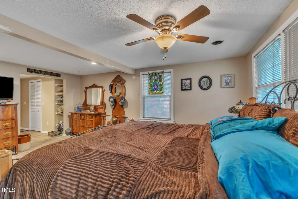 725 Colonial Drive Raleigh NC 27603