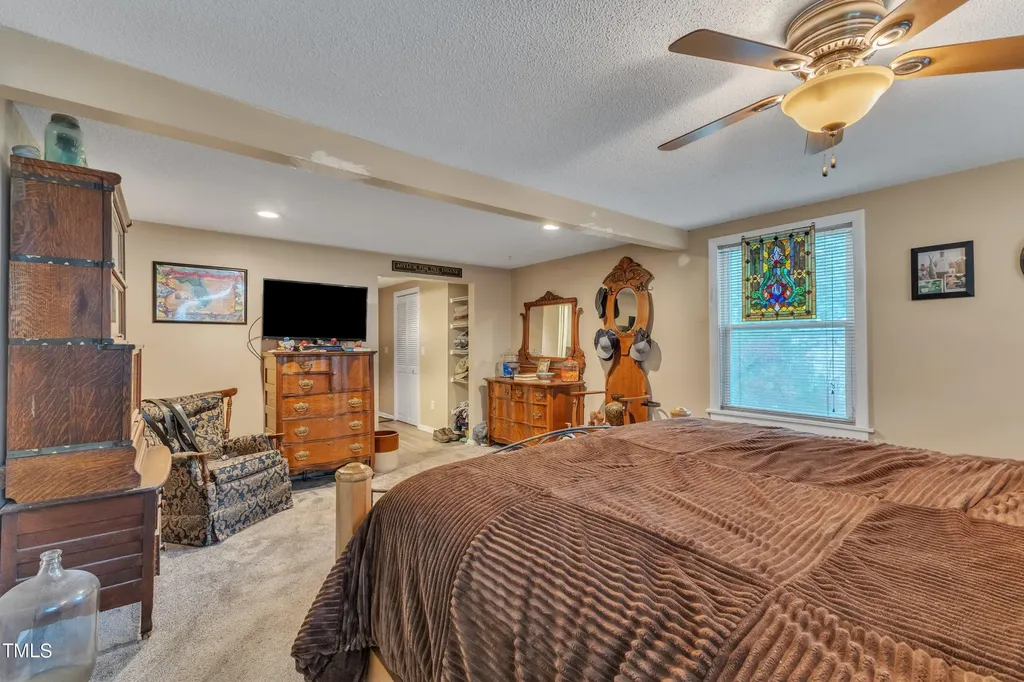 725 Colonial Drive Raleigh NC 27603