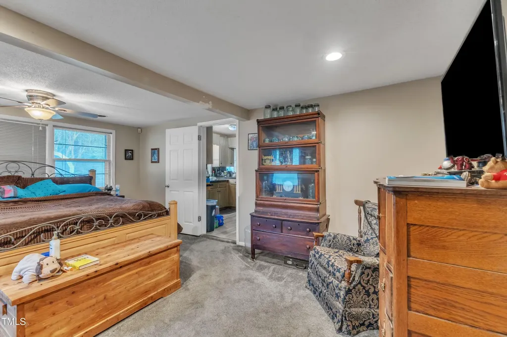 725 Colonial Drive Raleigh NC 27603