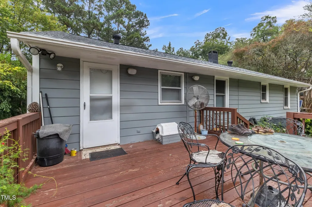 725 Colonial Drive Raleigh NC 27603