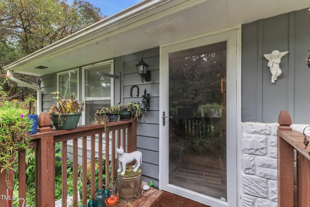 725 Colonial Drive Raleigh NC 27603