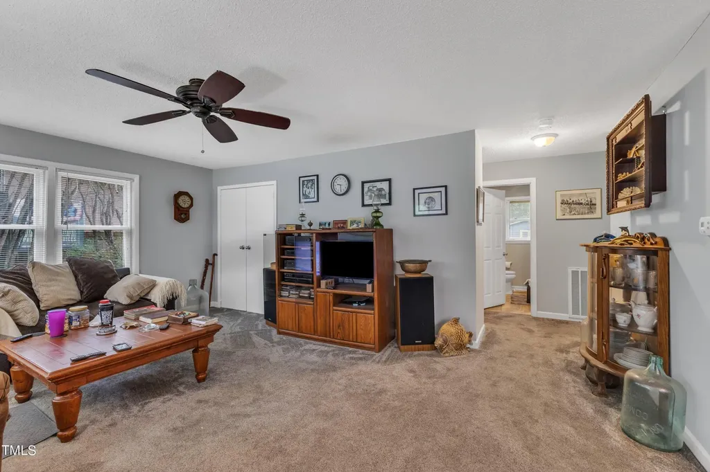 725 Colonial Drive Raleigh NC 27603