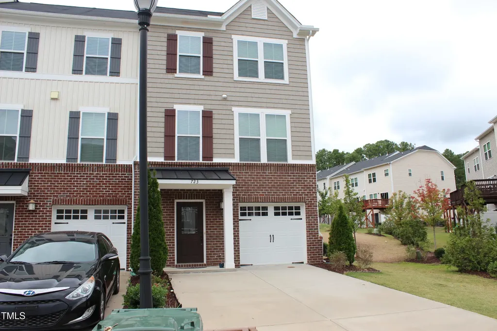 723 Suffield Way Cary NC 27519