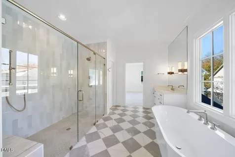2212 Bedford Avenue Raleigh NC 27607