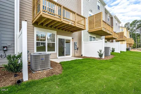 2804 Austin Falls Station Apex NC 27502