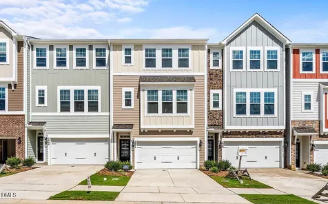 2804 Austin Falls Station Apex NC 27502