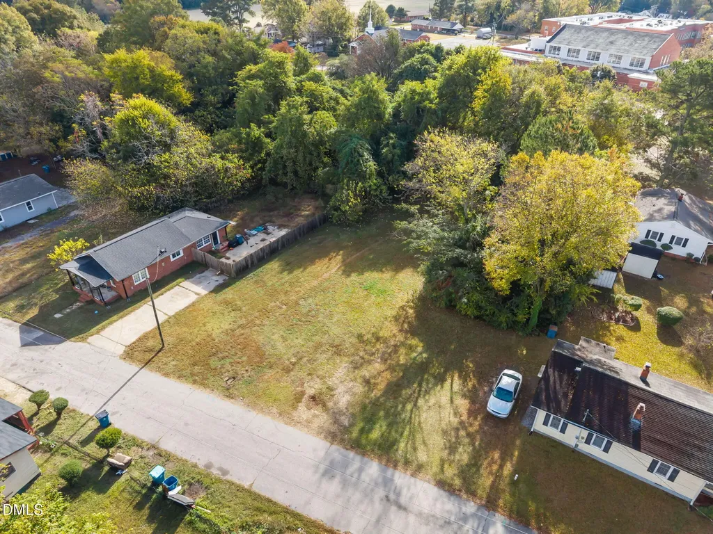 102 N Jackson Street Dunn NC 28334