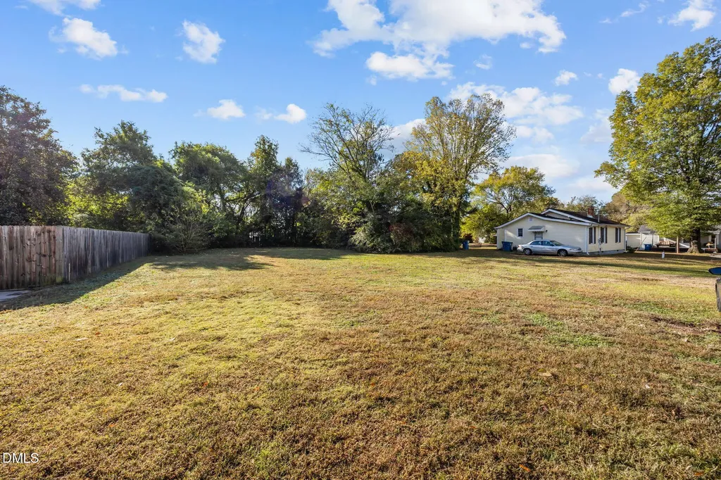 102 N Jackson Street Dunn NC 28334