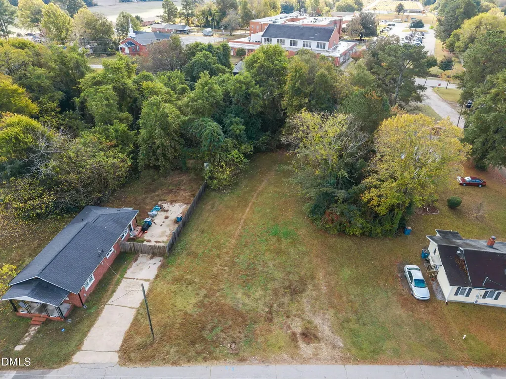 102 N Jackson Street Dunn NC 28334