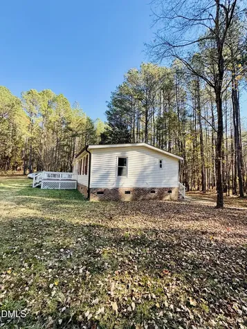 3280 Lakebay Road Vass NC 28394