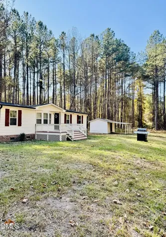 3280 Lakebay Road Vass NC 28394