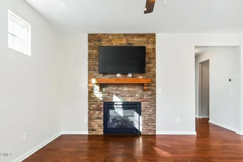 1013 Cadence Lane Durham NC 27703