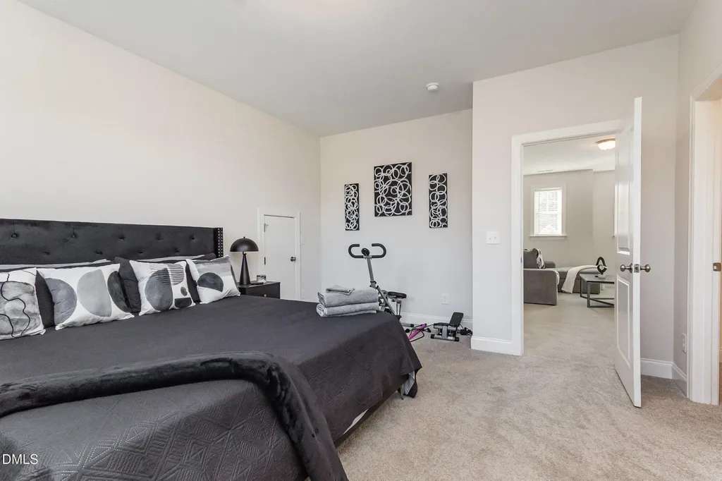 300 W Amber Oak Drive Selma NC 27576