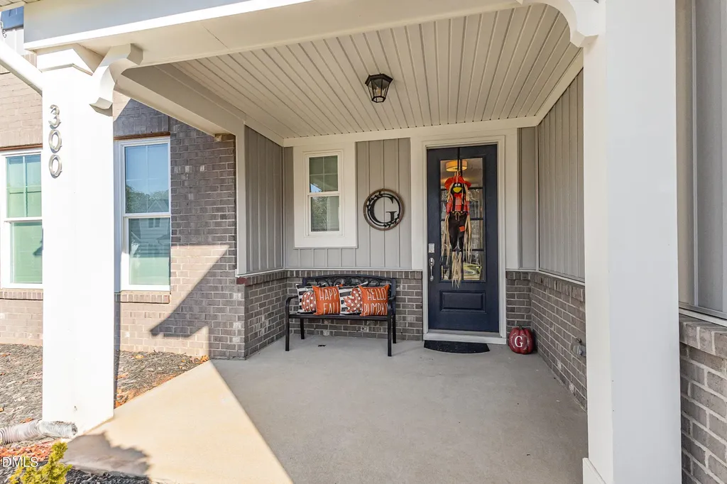 300 W Amber Oak Drive Selma NC 27576