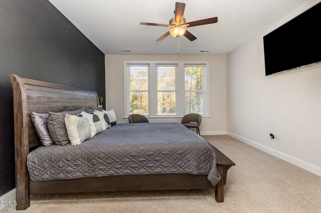 300 W Amber Oak Drive Selma NC 27576