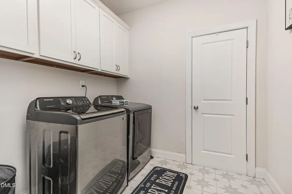 300 W Amber Oak Drive Selma NC 27576