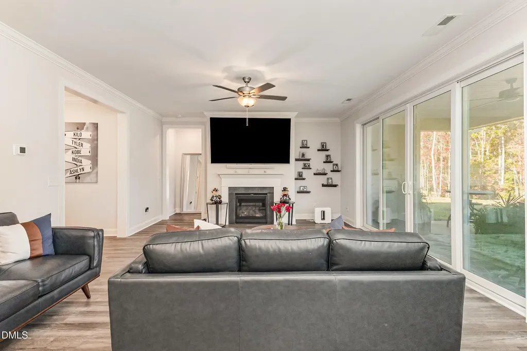 300 W Amber Oak Drive Selma NC 27576