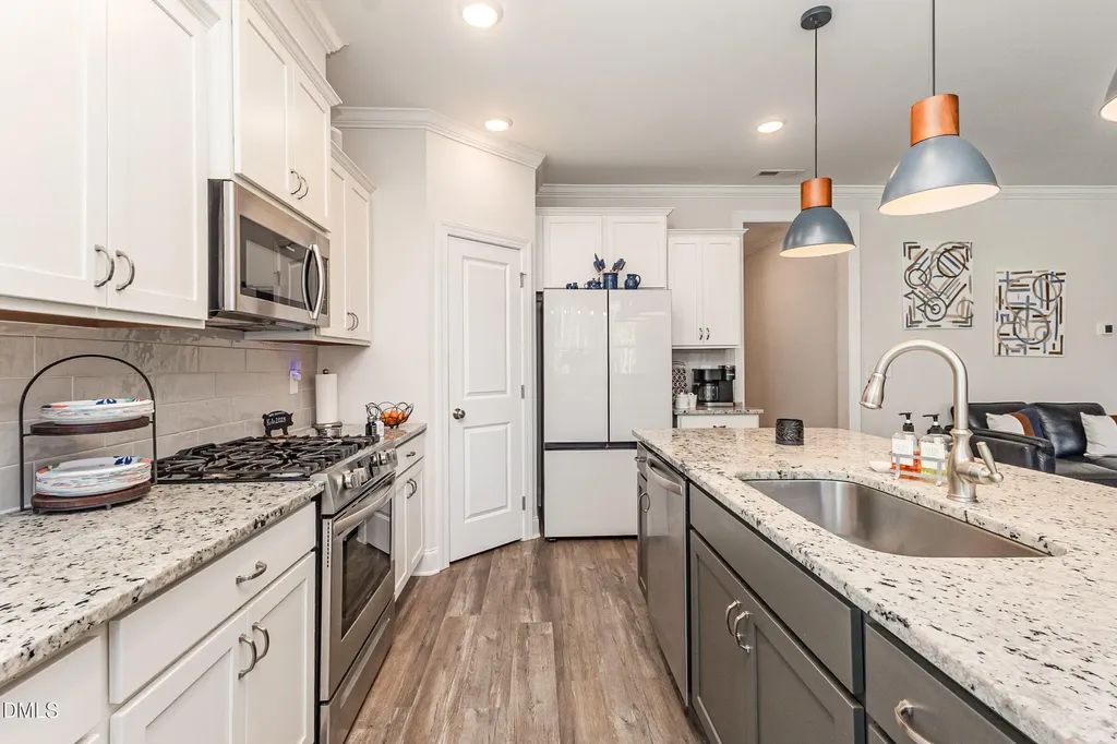 300 W Amber Oak Drive Selma NC 27576