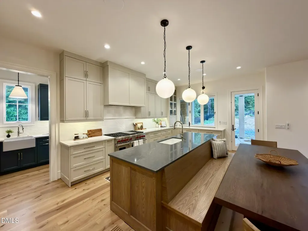 1718 Piccadilly Lane Raleigh NC 27608