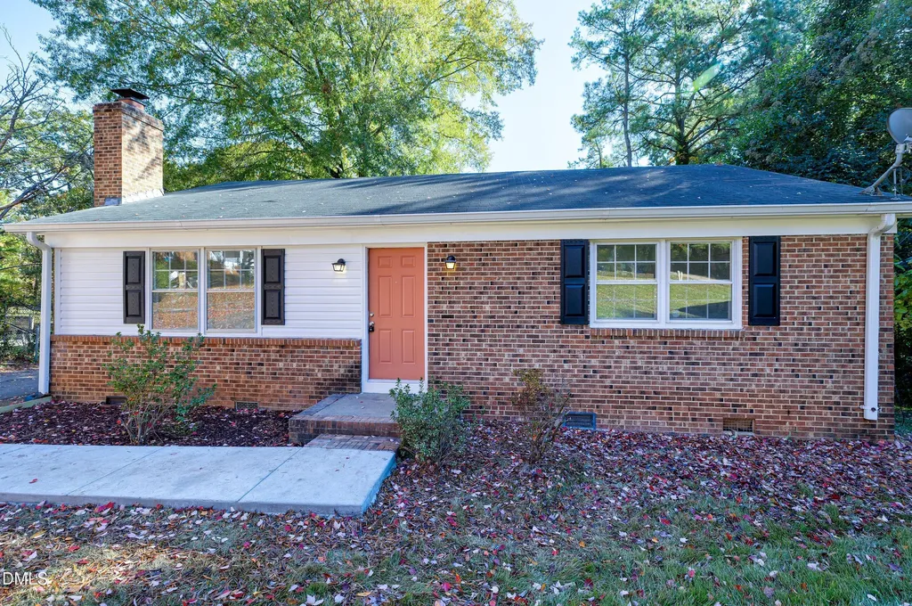 800 Plentywood Court Raleigh NC 27615