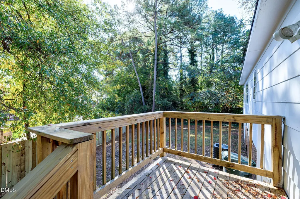 800 Plentywood Court Raleigh NC 27615