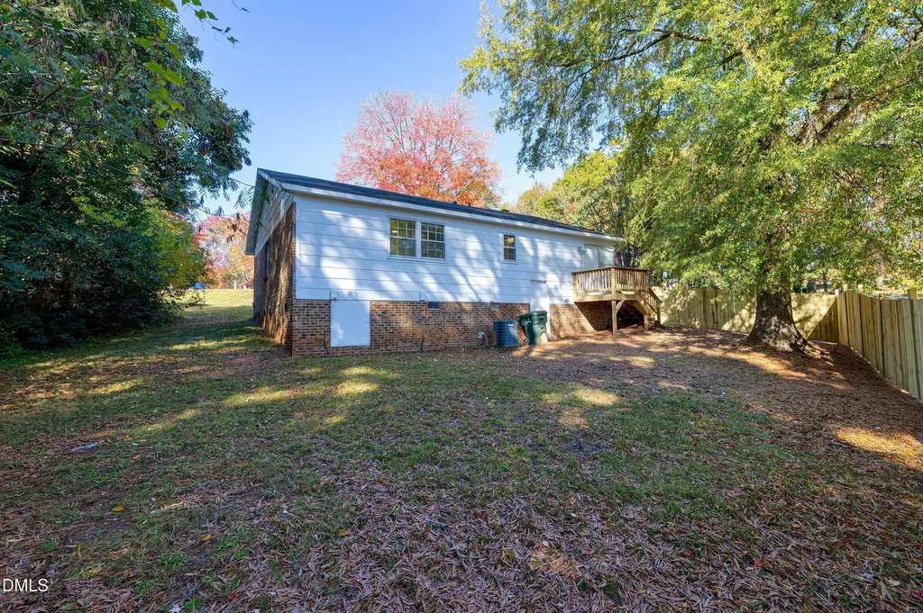 800 Plentywood Court Raleigh NC 27615