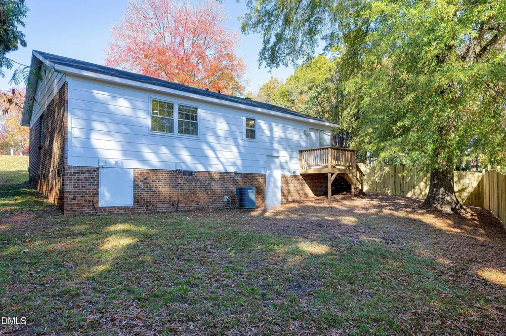 800 Plentywood Court Raleigh NC 27615