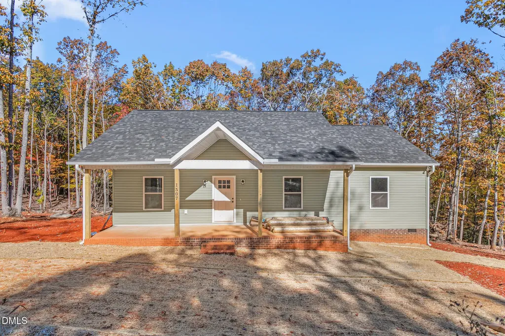1507 Alta Vista Lane Graham NC 27253