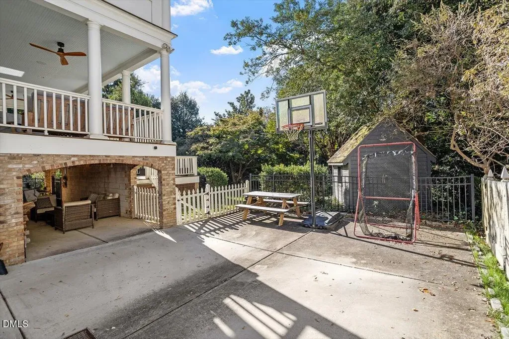 1015 Harvey Street Raleigh NC 27608