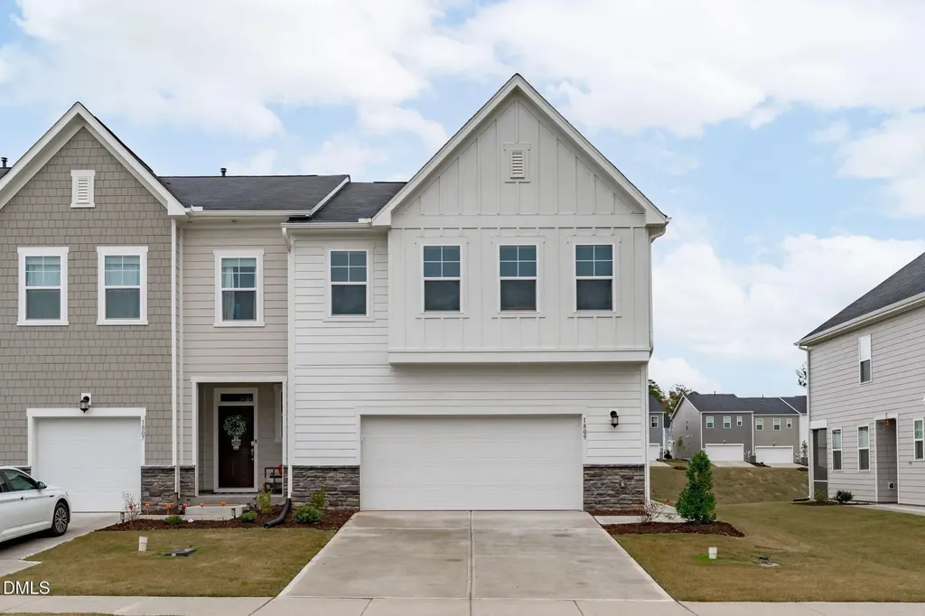 1809 Barrett Run Trail Apex NC 27502
