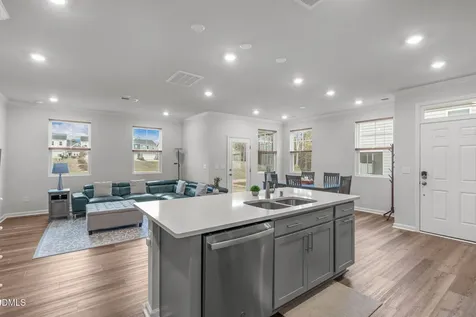 1809 Barrett Run Trail Apex NC 27502
