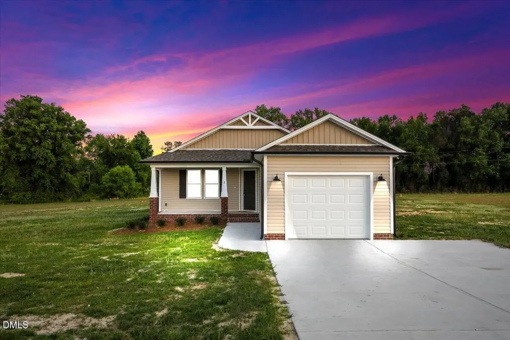 52 Grace Pond Avenue Benson NC 27504
