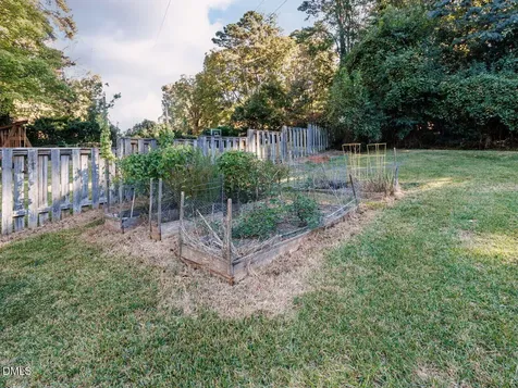 1332 Banbury Road Raleigh NC 27607