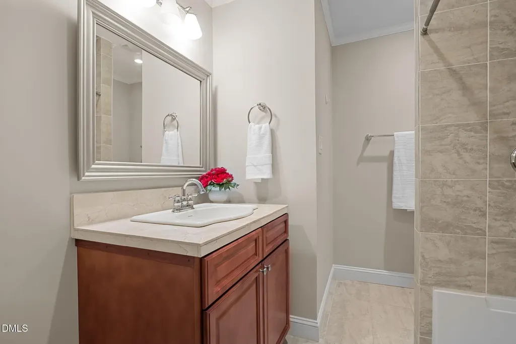 6423 New Market Way Raleigh NC 27615