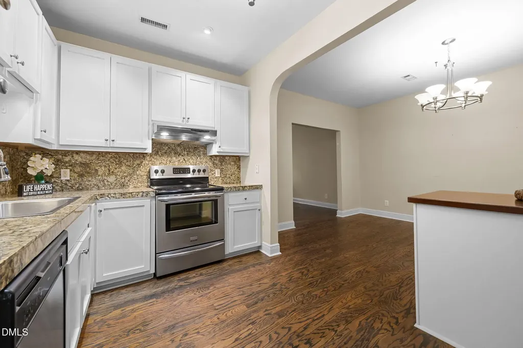 6423 New Market Way Raleigh NC 27615