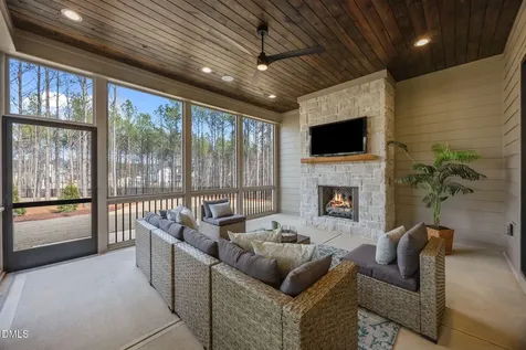 15 Chestnut Oak Drive Youngsville NC 27596