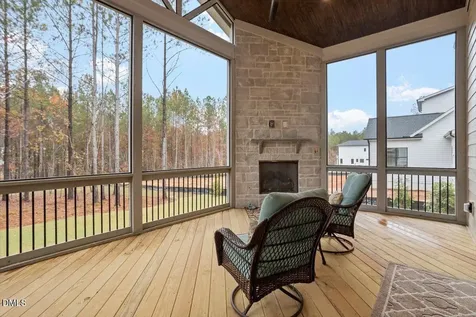 25 Chestnut Oak Drive Youngsville NC 27596
