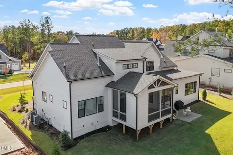 25 Chestnut Oak Drive Youngsville NC 27596