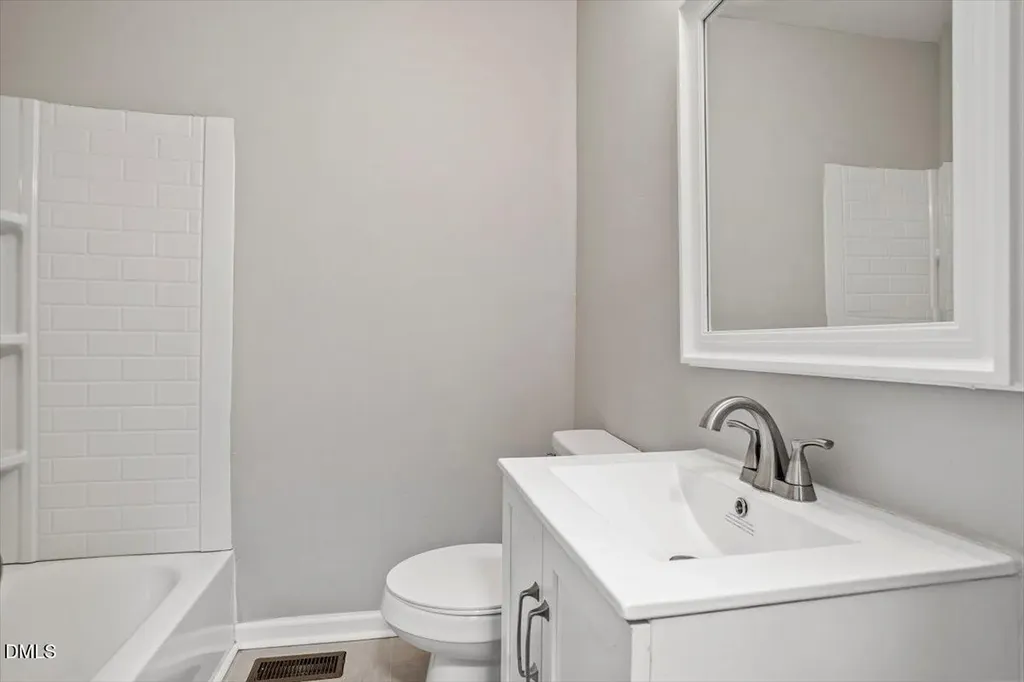 816 Peyton Street Raleigh NC 27610