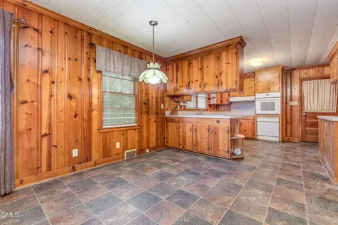1612 Lynne Avenue Henderson NC 27536