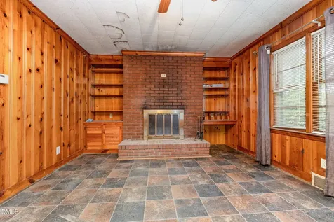 1612 Lynne Avenue Henderson NC 27536