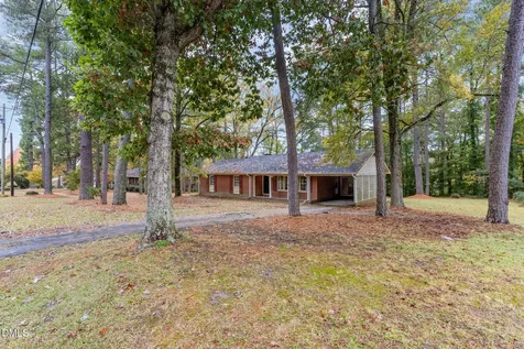 1612 Lynne Avenue Henderson NC 27536