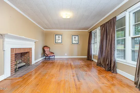 1612 Lynne Avenue Henderson NC 27536