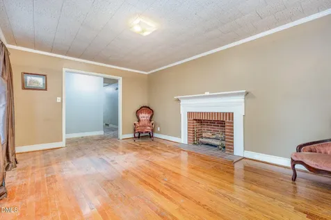 1612 Lynne Avenue Henderson NC 27536